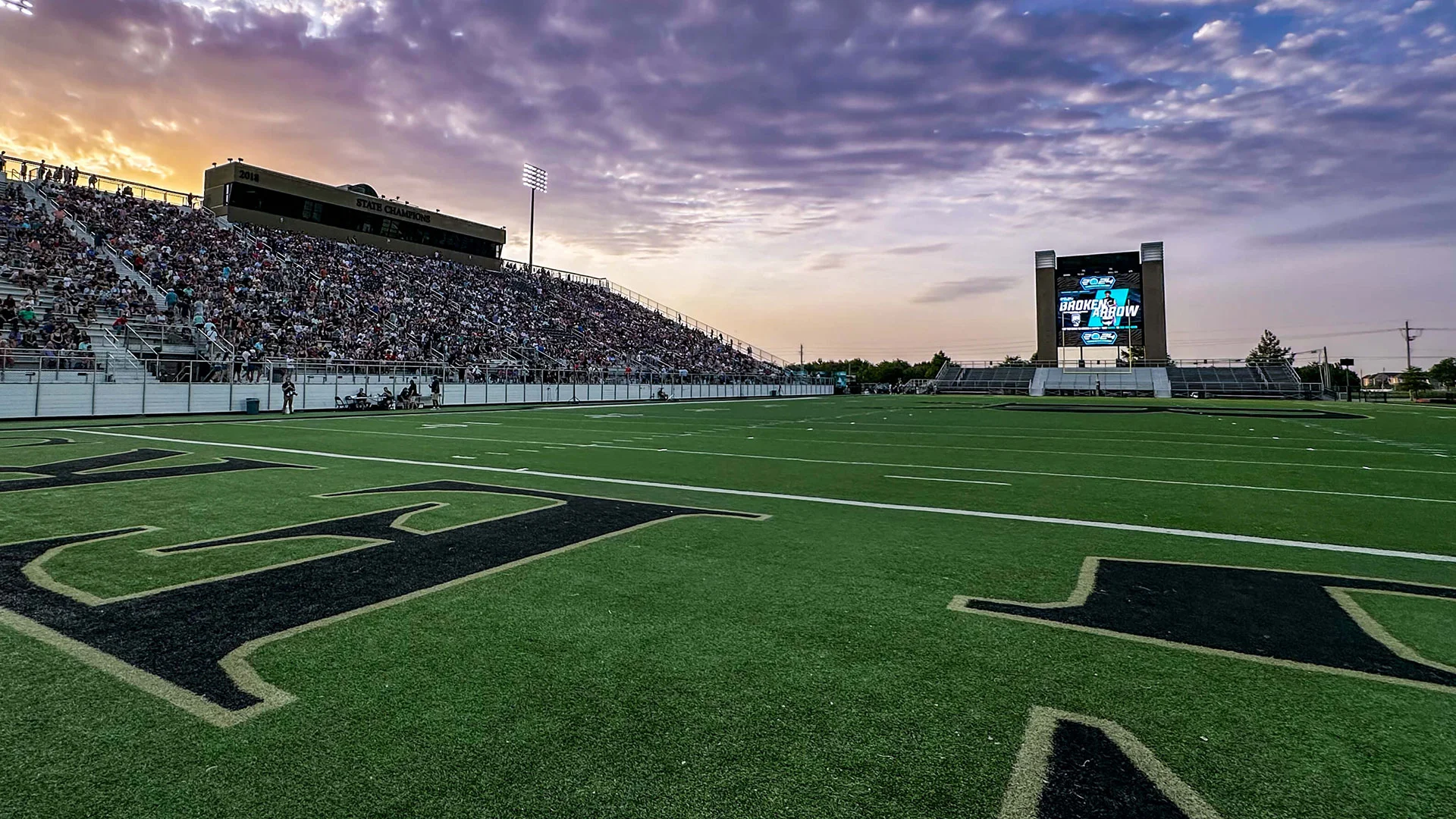 Bluecoats emerge atop frenetic Broken Arrow leaderboard