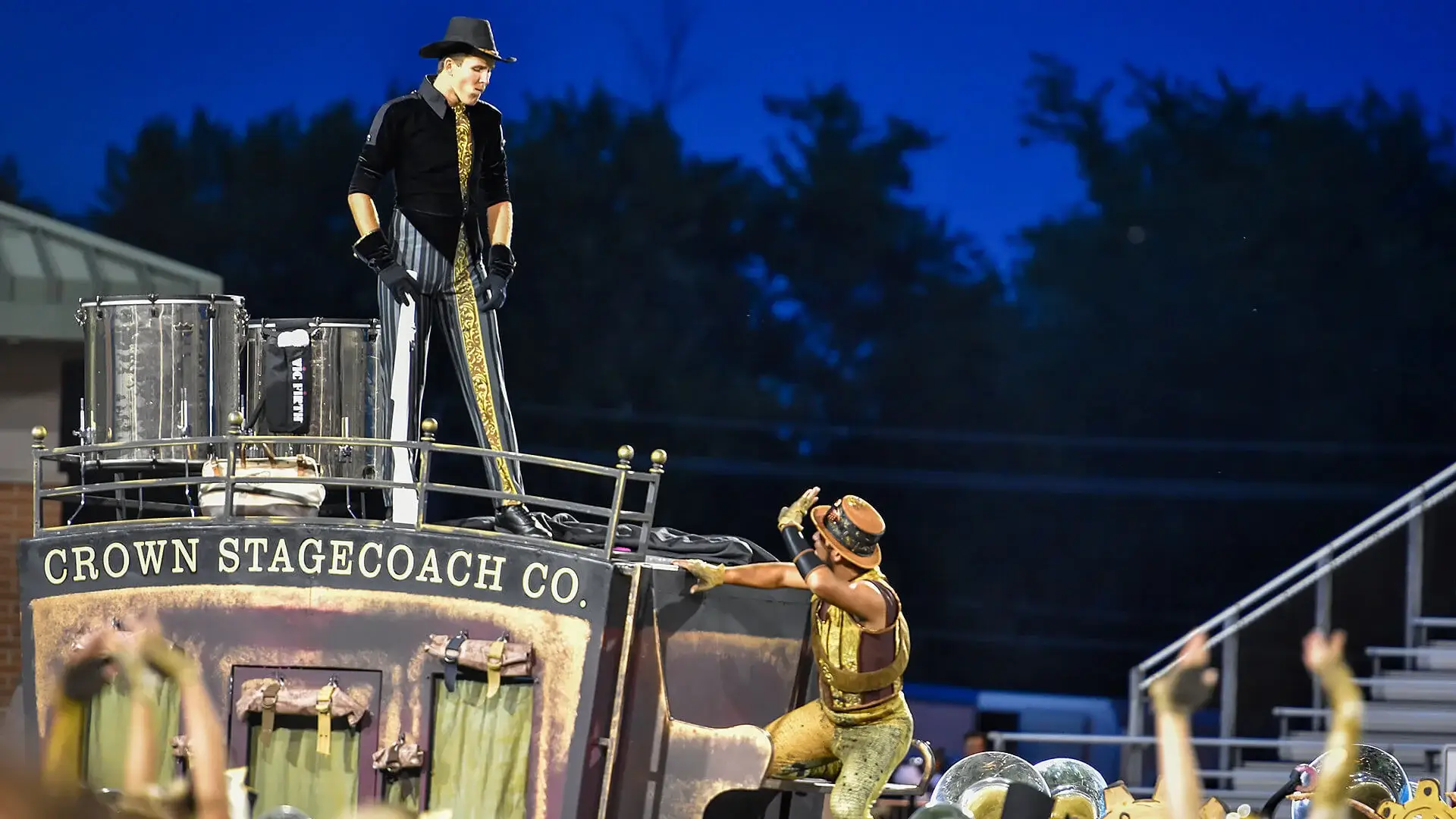 Crown stagecoach rolls to victory in Central Indiana